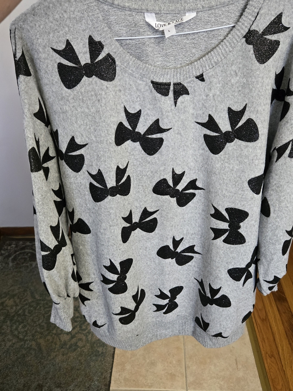 Gray Bow-Print Crewneck Sweater